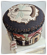 Cargar imagen en el visor de la galería, Libélula - caja redonda - patrón de papel