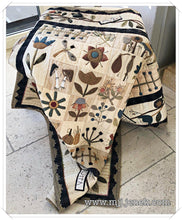 Load image into Gallery viewer, Flowers Symphony - Quilt pattern by MJJenek