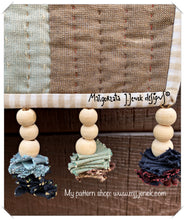 Load image into Gallery viewer, Quilt pattern by MJJenek - Celebrate Homemade - wall hanging quilt
