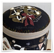 Load image into Gallery viewer, Winter candy box - XL box by M.J.Jenek
