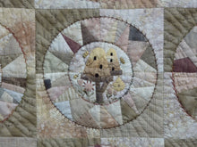 Afbeelding in Gallery-weergave laden, The Ring Quilt- PAPER pattern by MJJ
