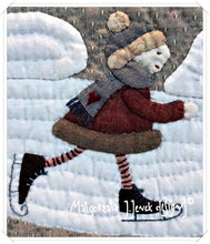 Carica l&#39;immagine nel visualizzatore di Gallery, Winter Wonderland - wall hanging quilt, MJJ pattern
