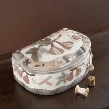 Load image into Gallery viewer, Ficus carica – half round sewing box - MJJ quilt pattern
